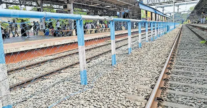 aluva-railway-station